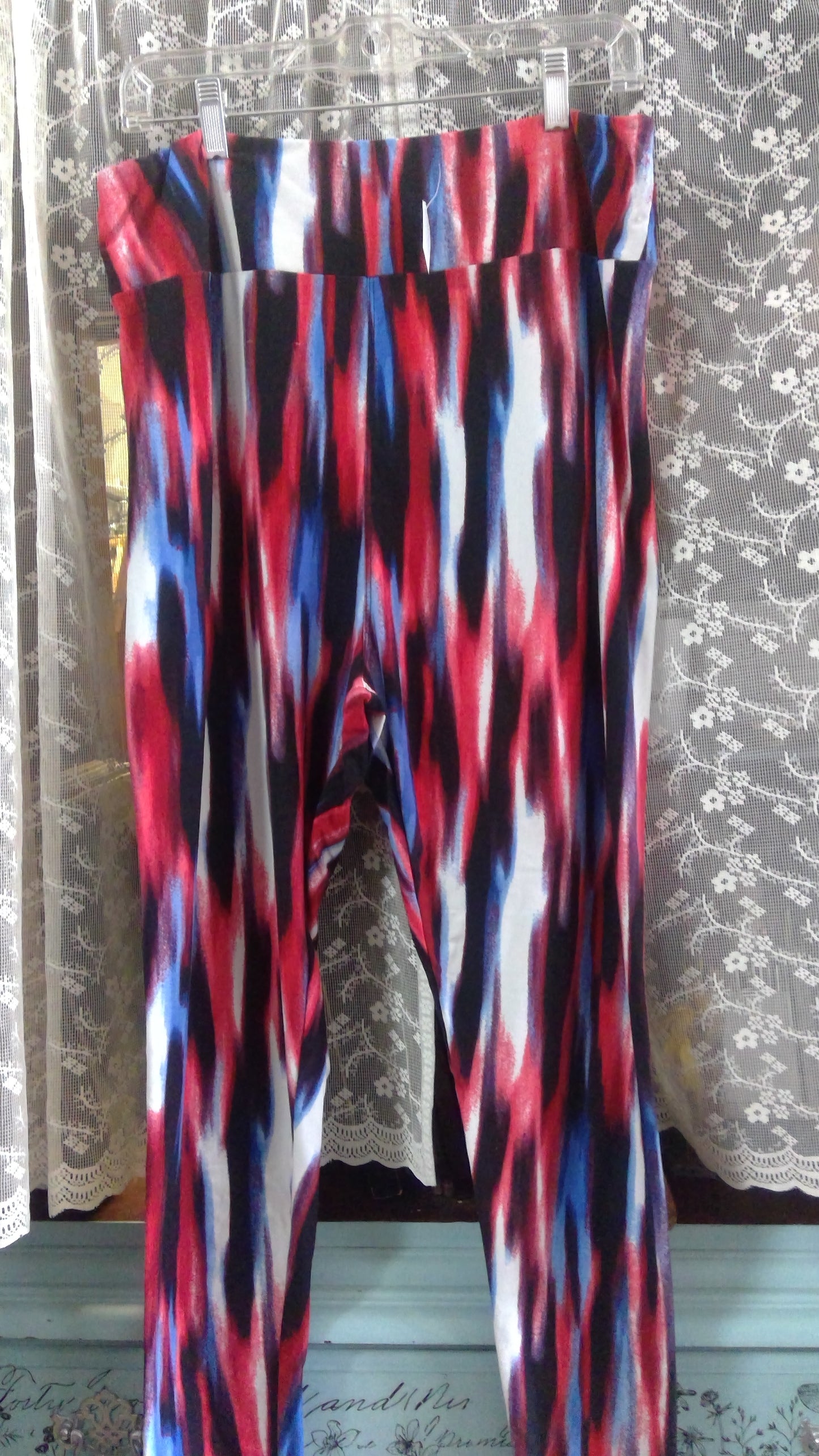 Lulu Rue Patterned Leggings