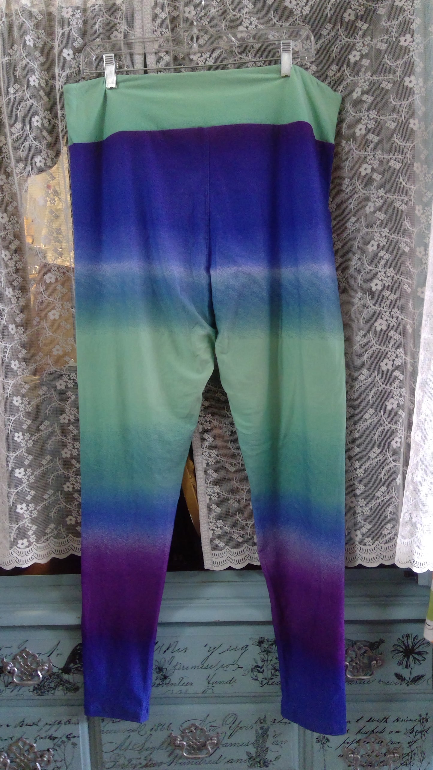 Lulu Rue Patterned Leggings