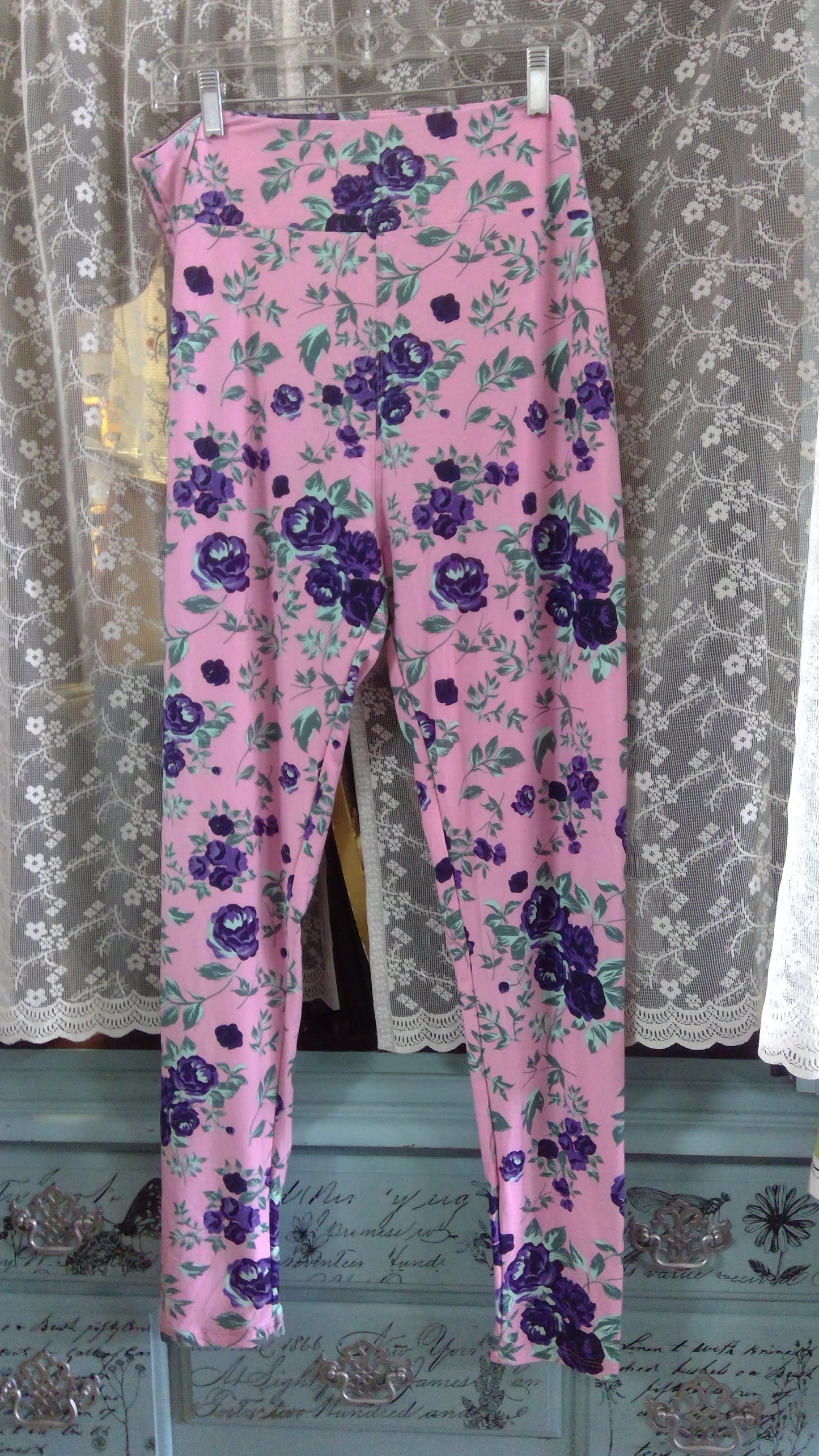 Lulu Rue Patterned Leggings
