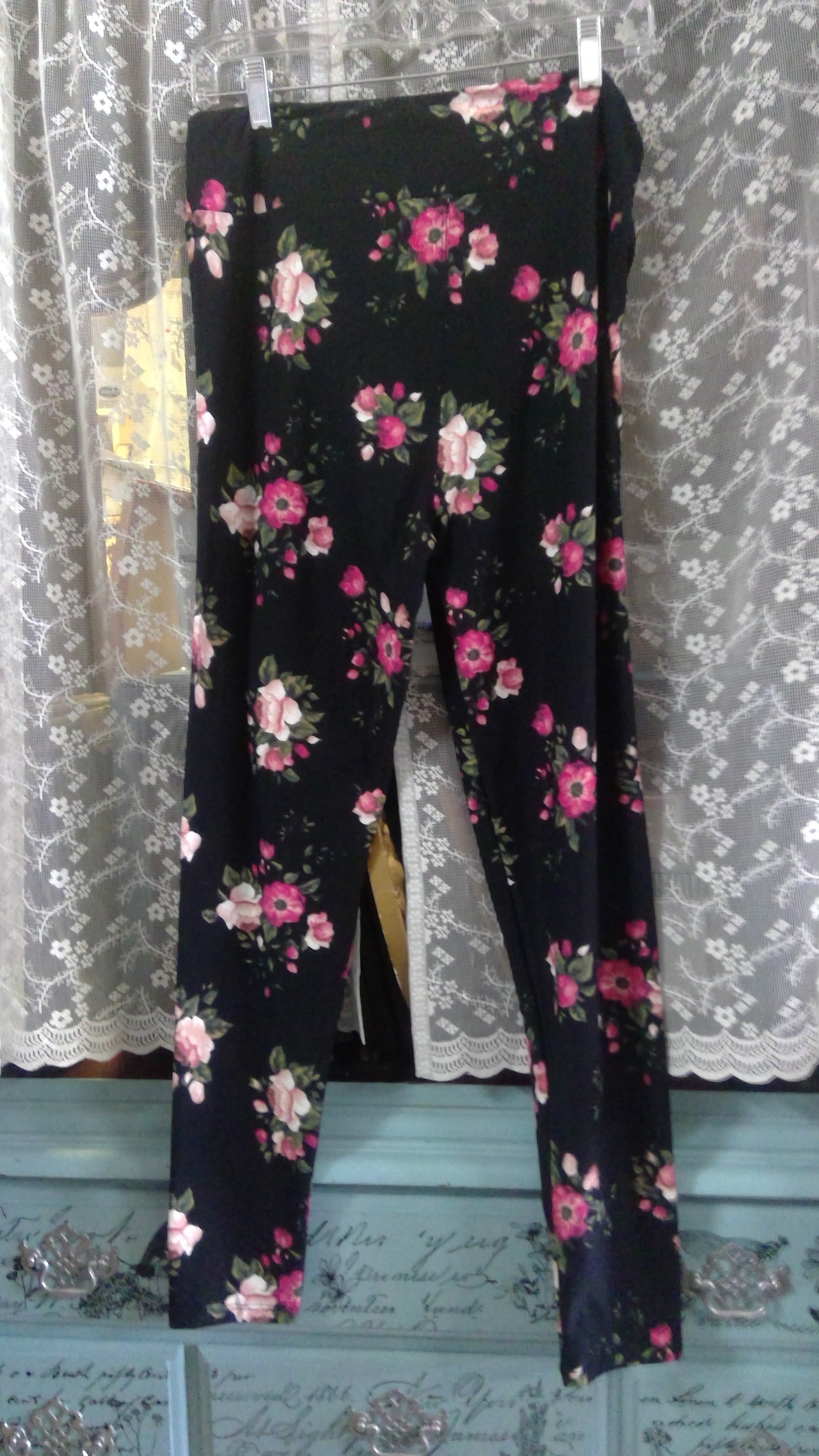 Lulu Rue Patterned Leggings