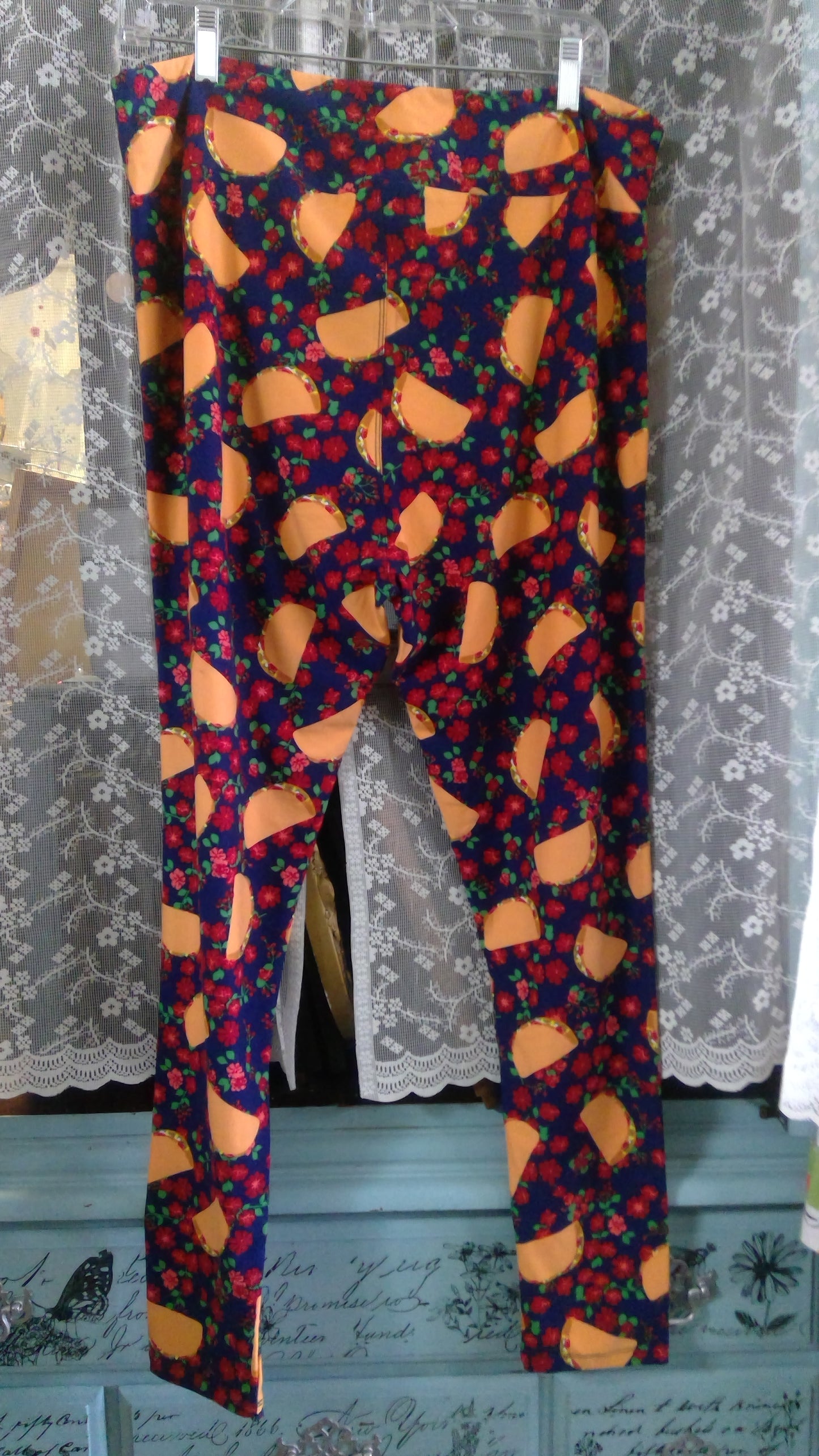Lulu Rue Patterned Leggings