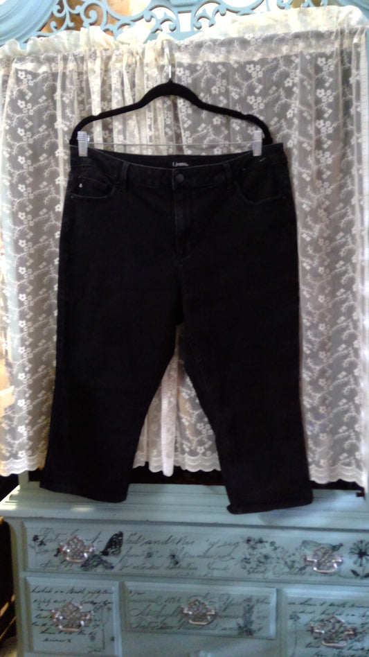 Black Capri's