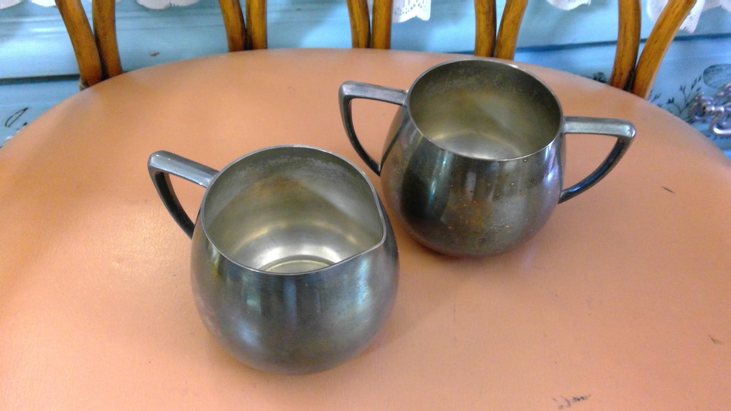 Vintage Empire Crafts Quadruple-Plate Creamer & Sugar Bowl Set – Silverplate