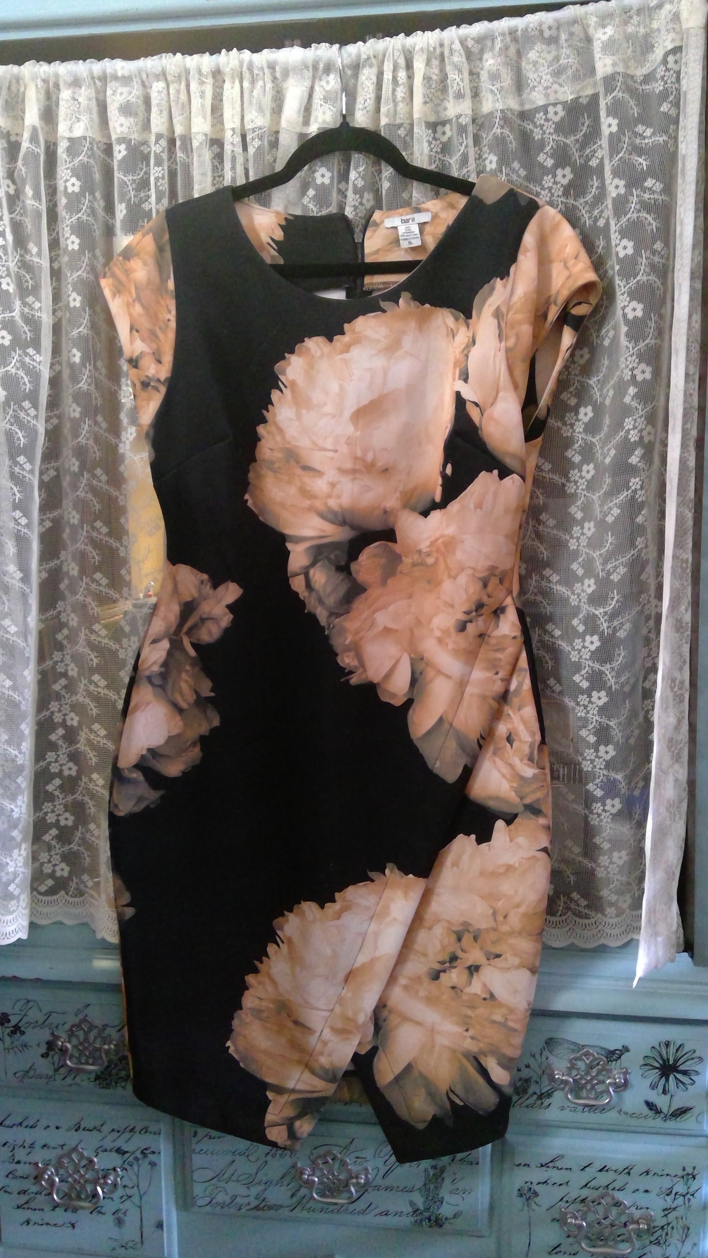 Black & Coral Floral Bodycon Dress | Bar III | Stretch Fit | Size XL