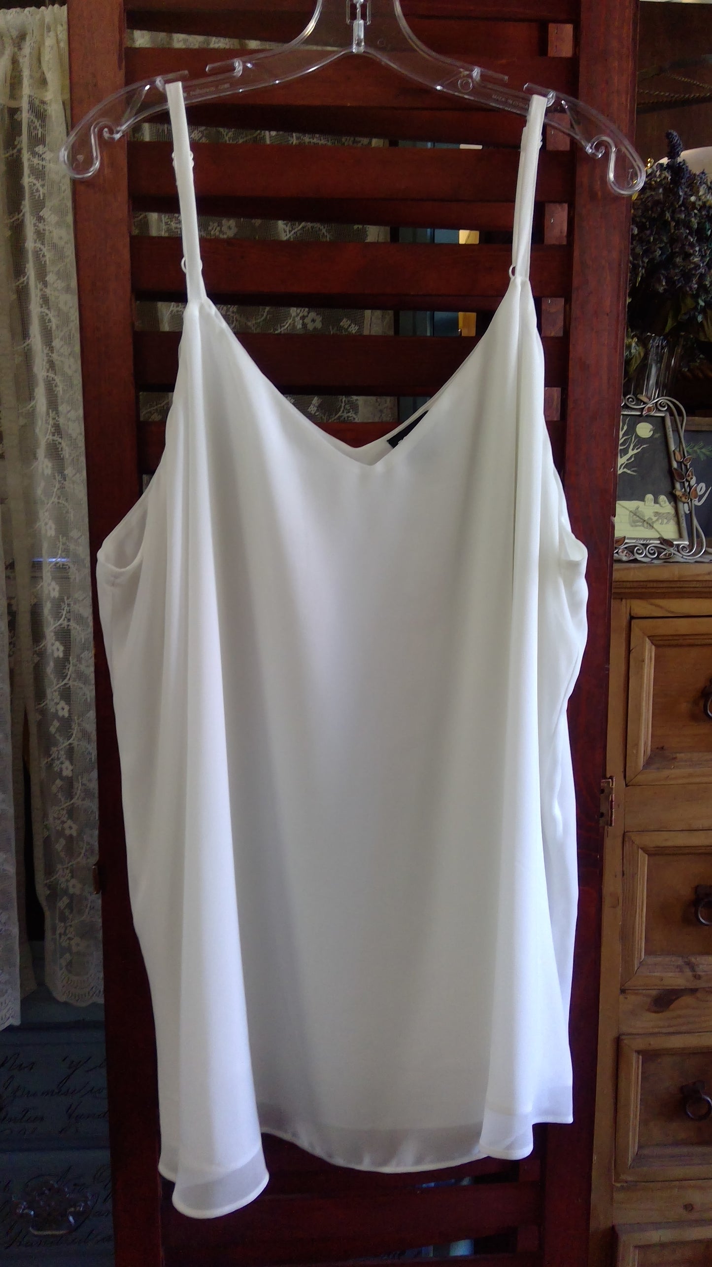 Flowy White Spaghetti Strap Tank | Torrid | Size 4 | Lightweight & Breezy