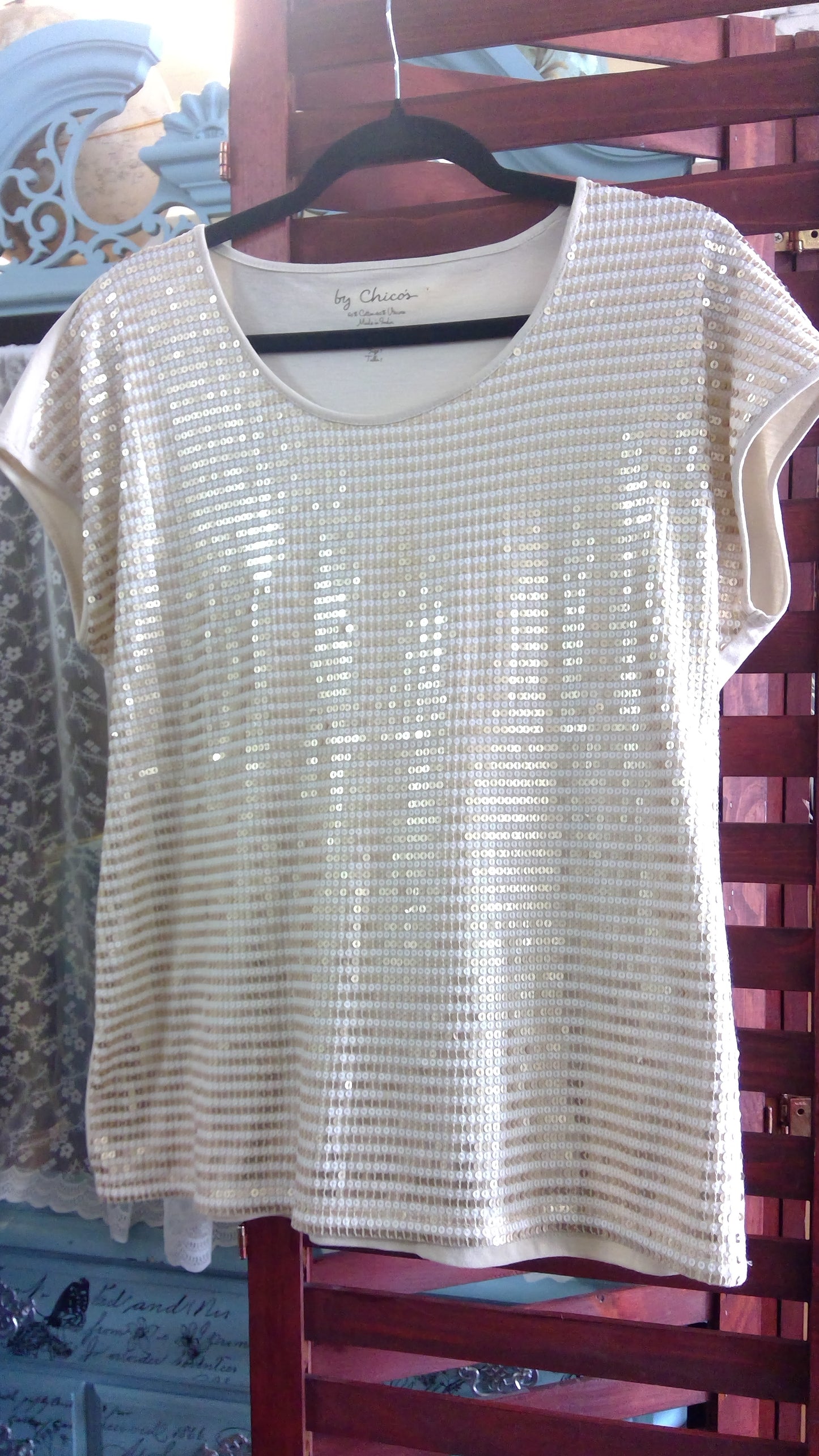 White & Gold Sequin Stripe Top | Chico’s | Sparkle Detail | Size L