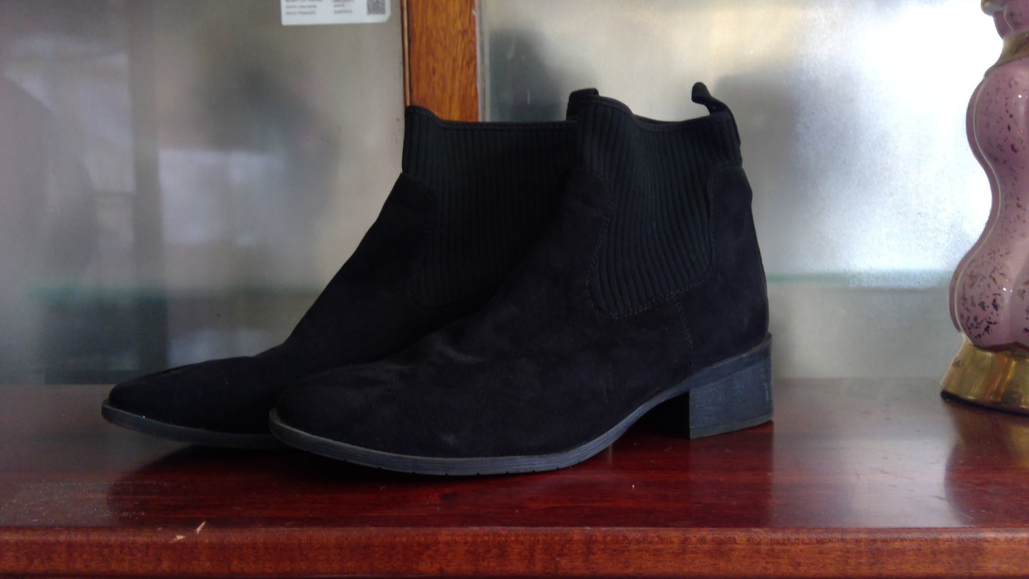 Black Stretch Ankle Boots | Reaction | Women’s 8.5 | 2010s