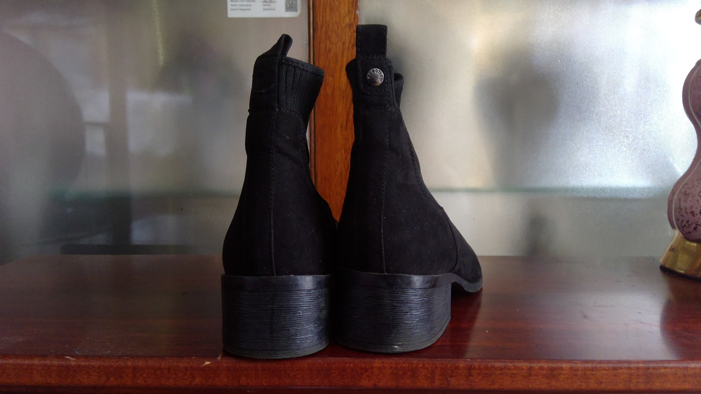 Black Stretch Ankle Boots | Reaction | Women’s 8.5 | 2010s
