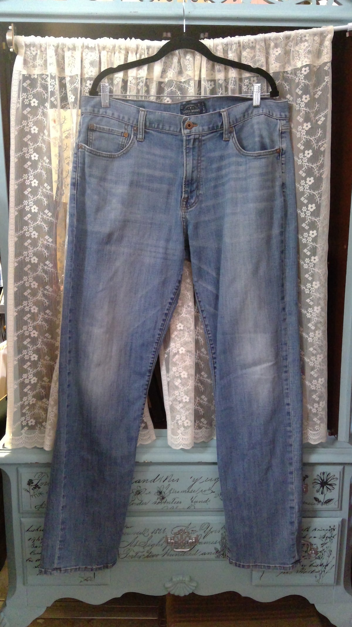 Lucky Brand 221 Original Straight Jeans