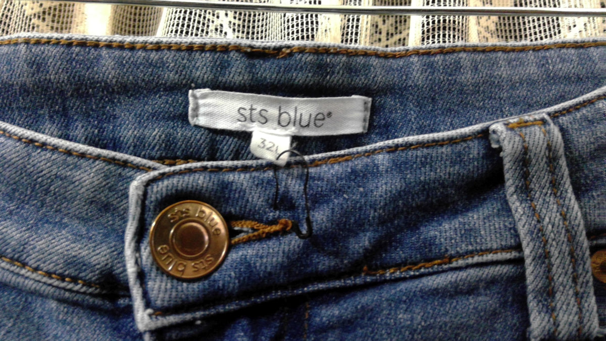 STS Blue Straight-Leg Mid-Rise Jeans