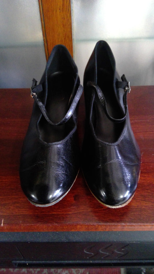 Classic Black Kitten Heel Pumps with Strap Closure