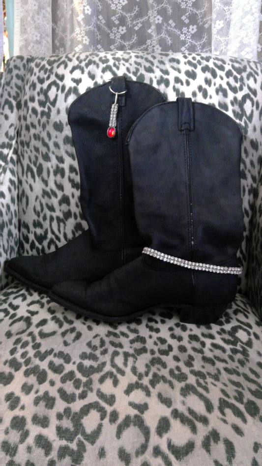 Vintage Black Cowgirl Boots with Rhinestone & Red Diamond Accents – Size 8