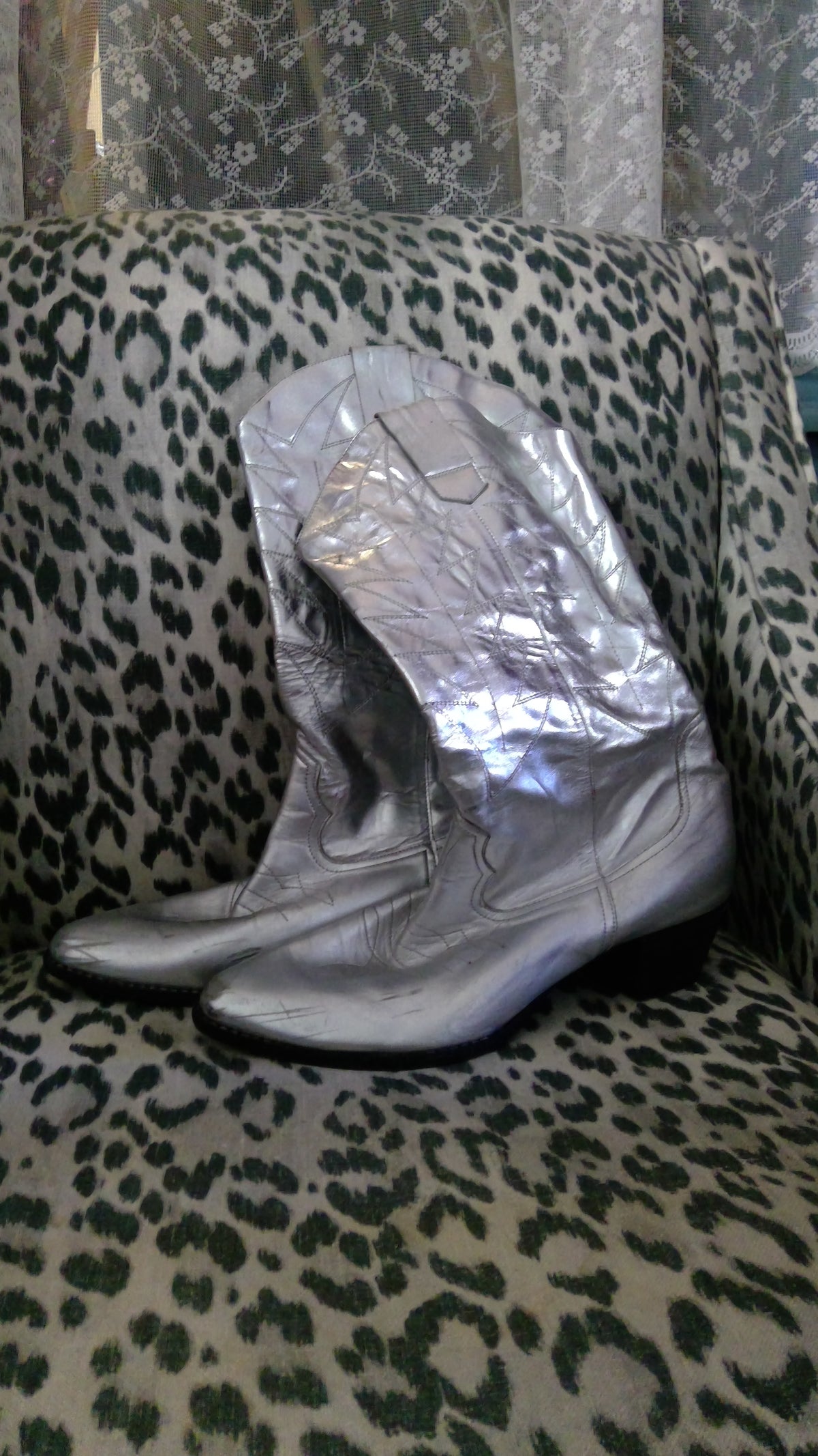 Silver Metallic Pointed-Toe Western Cowgirl Boots