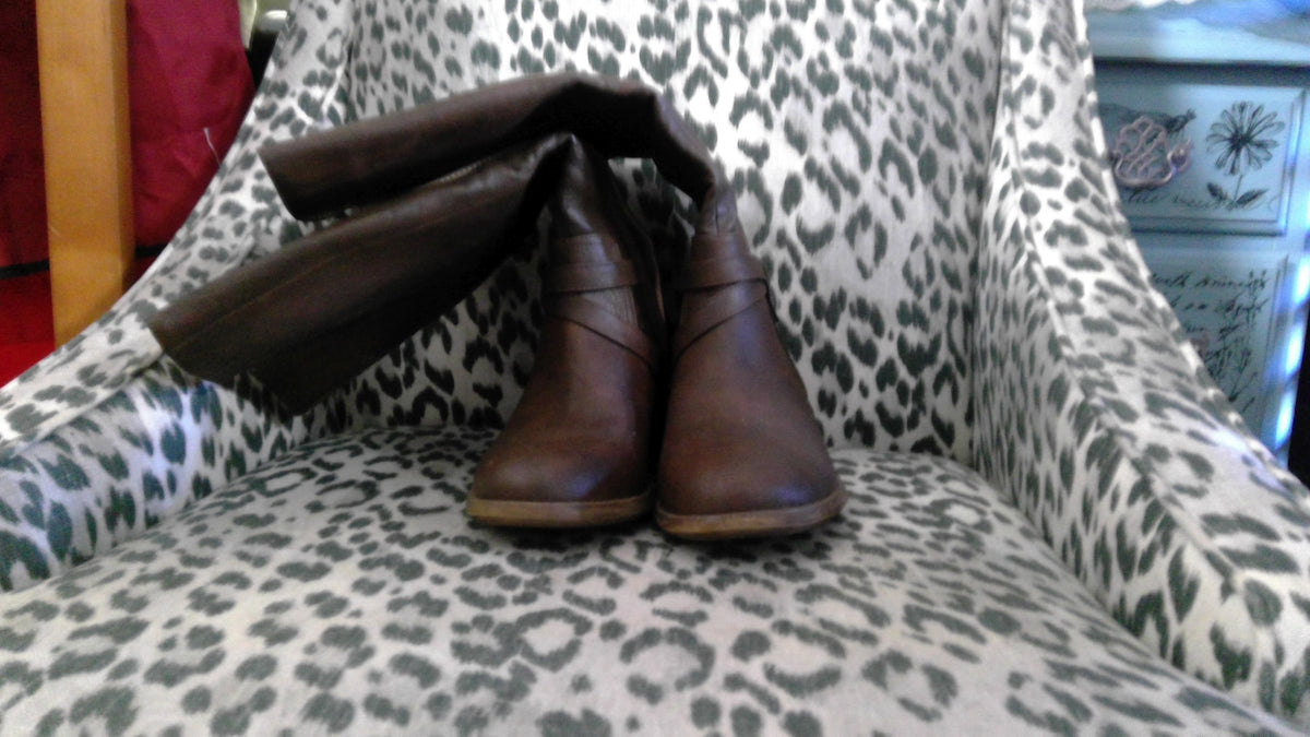 LifeStride Xtrovert Brown Leather Riding Boots with Knit Back – Size 7