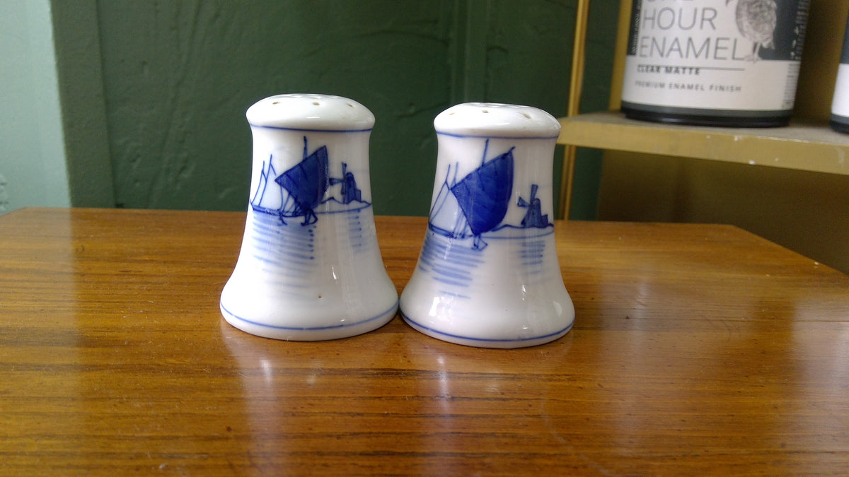 Vintage 1990s Noritake Nippon Sailboat Salt & Pepper Shakers