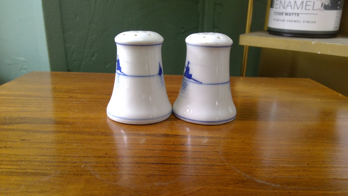 Vintage 1990s Noritake Nippon Sailboat Salt & Pepper Shakers