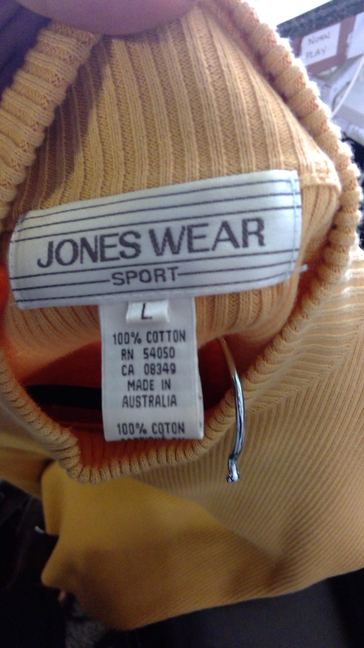 Jones Wear Sport Yellow 100% Cotton Sweater – Size Large