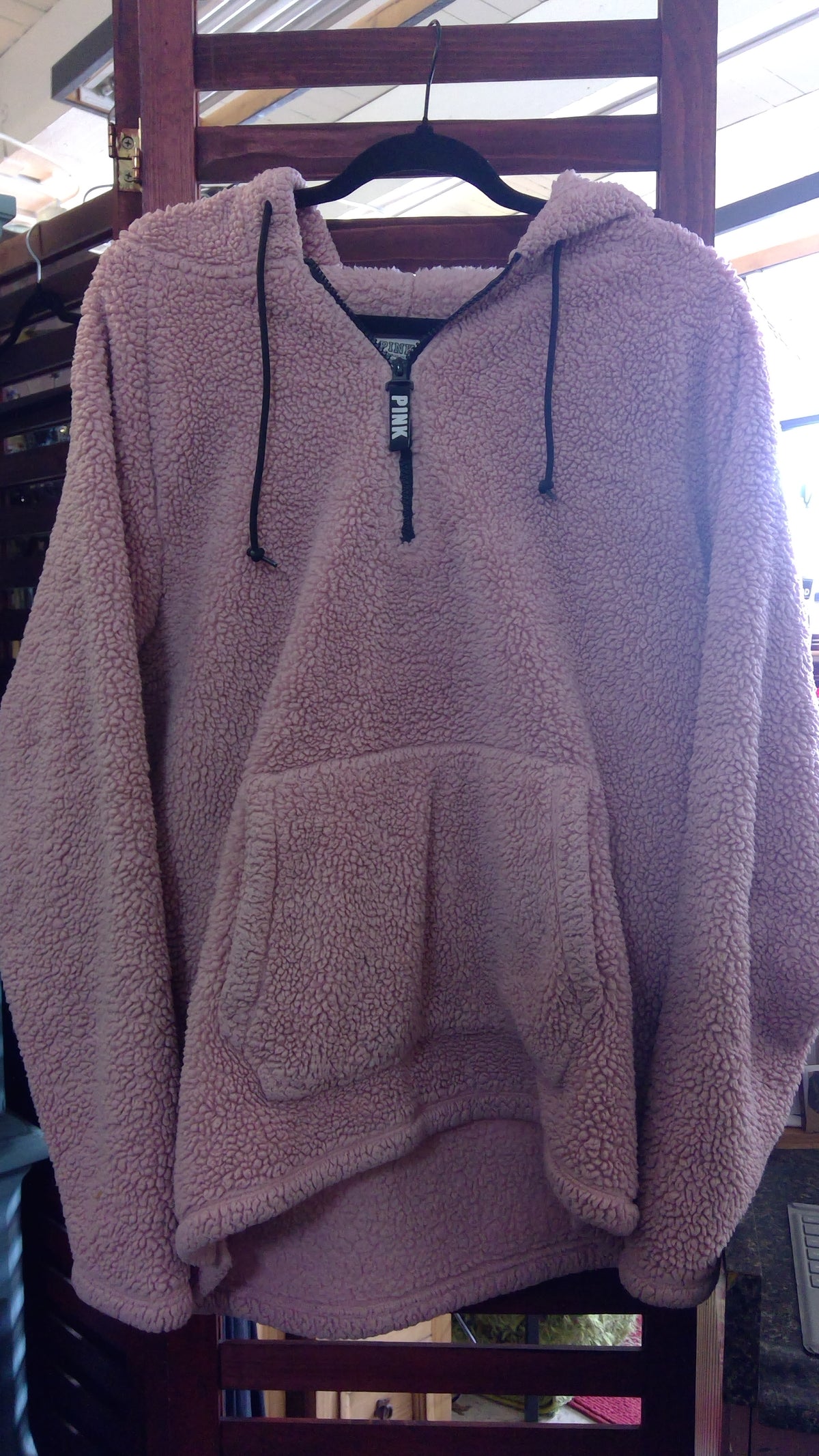 Victoria’s Secret PINK 2010s Light Pink Fluffy Pullover Hoodie – Size M