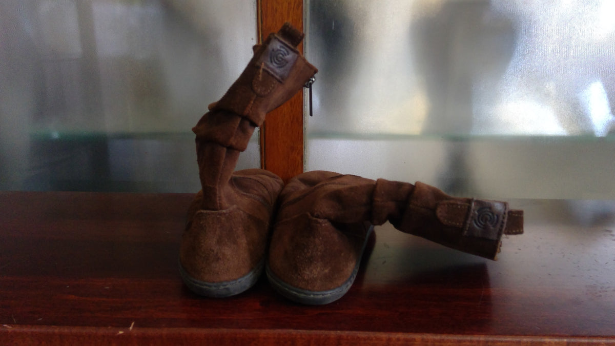 Groundies Brown Suede Slouch Boots – Size 8, Warm Wool Lining