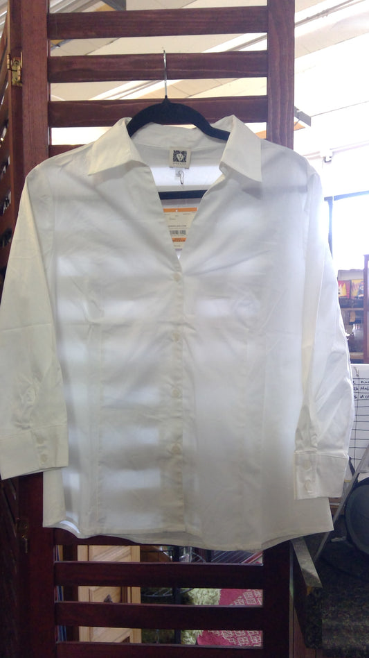 Anne Klein Classic White Long-Sleeve Button-Up Blouse – Size Small, NWT