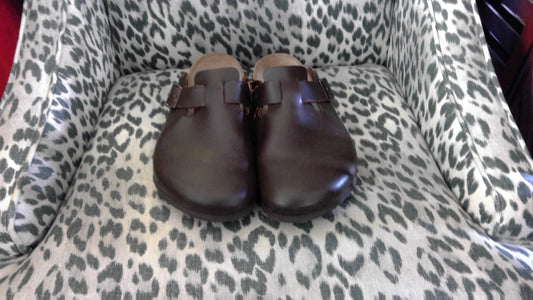 Birkenstock Boston Oiled Leather Clogs – Brown, Size 43