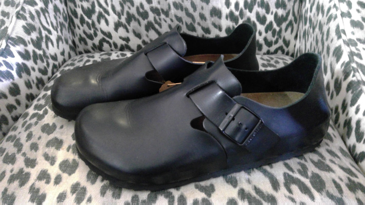 Birkenstock London Oiled Leather Closed-Toe Clogs – Size 43