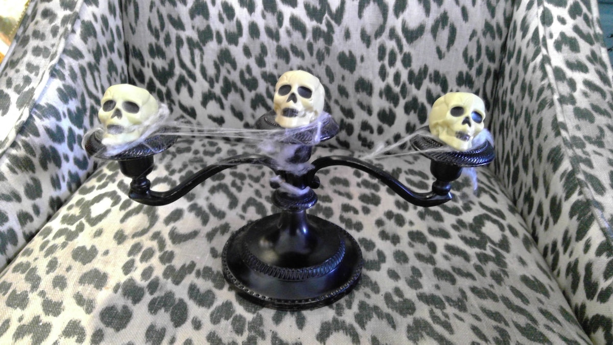 DIY Halloween Skull Candelabra