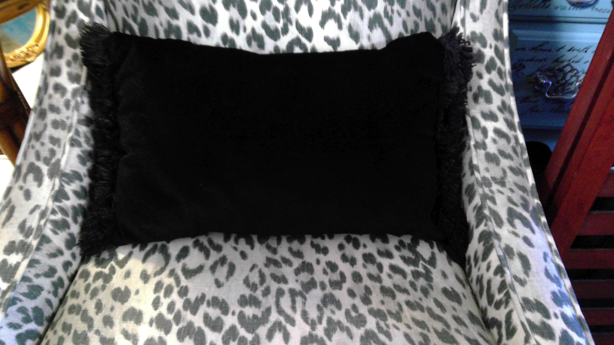 Gothic-Style Black Rectangular Throw Pillow – Fringed Ends, Modern Décor
