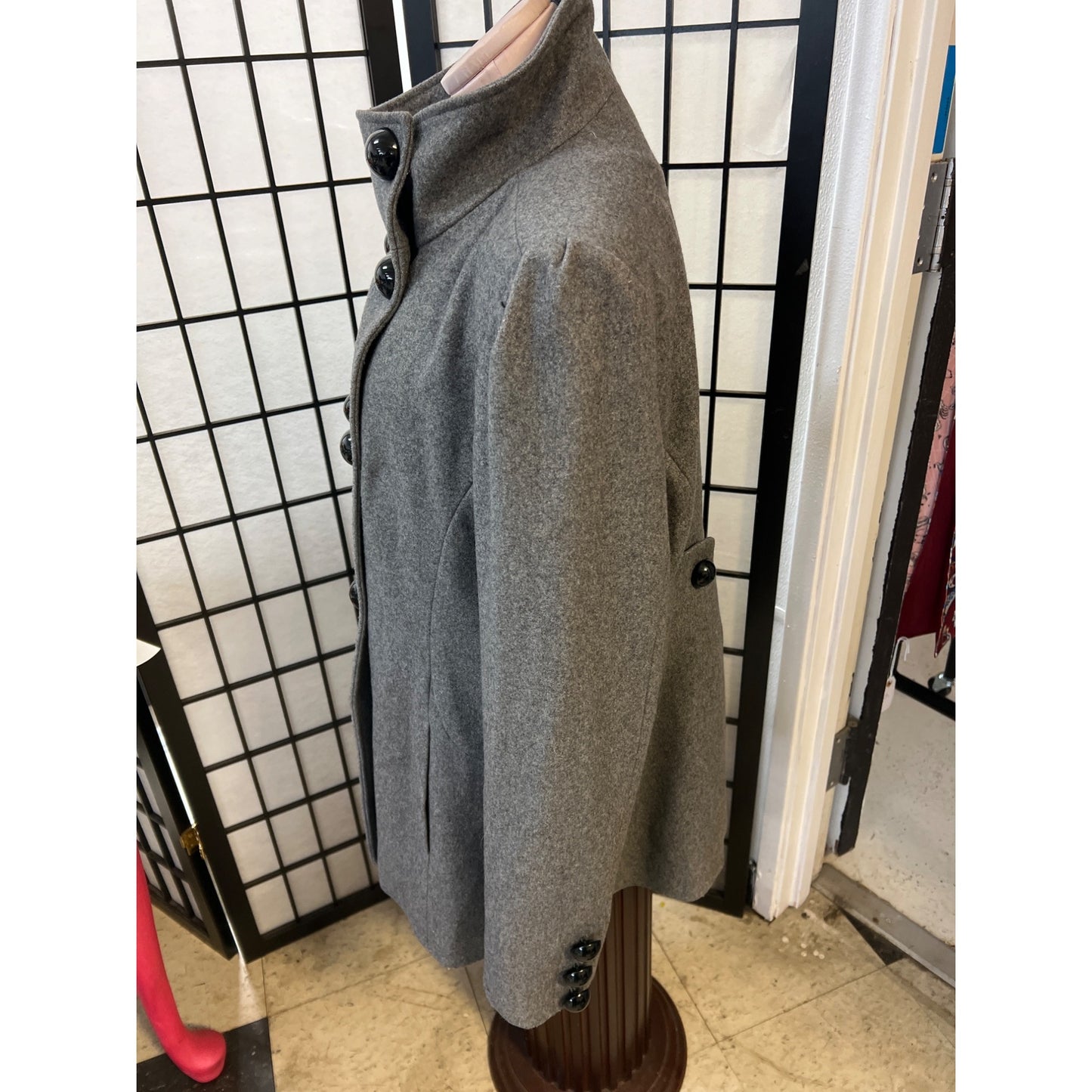 Black Rivet Charcoal Gray Coat wit Large Black Buttons size XL