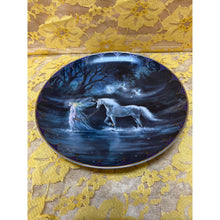 Load image into Gallery viewer, Vintage Bradford Exchange Plate “Trails of Starlight” by Mimi Jobe #1527
