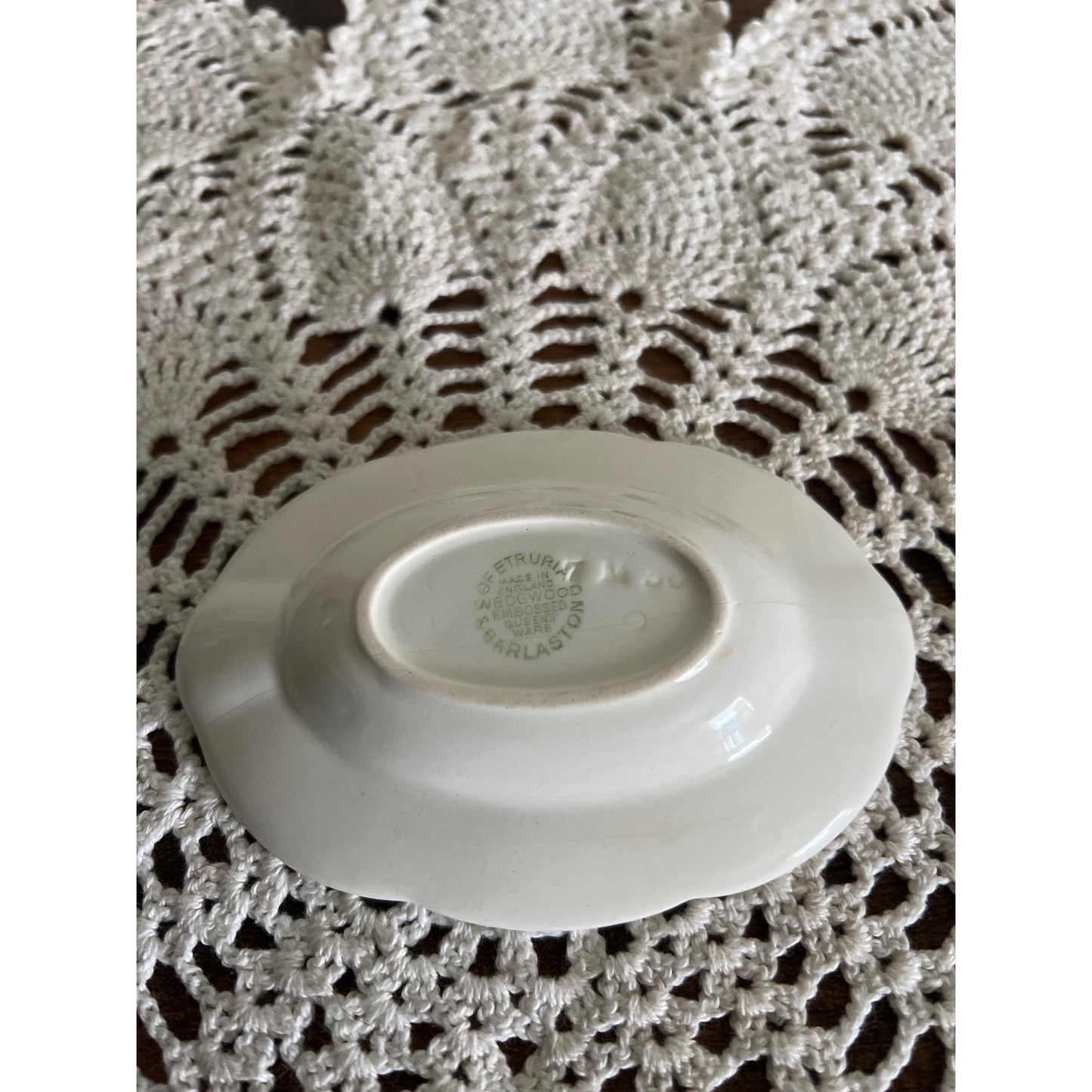Of Etruria & Barlaston Wedgwood Embossed Queensware Small Oval Dish