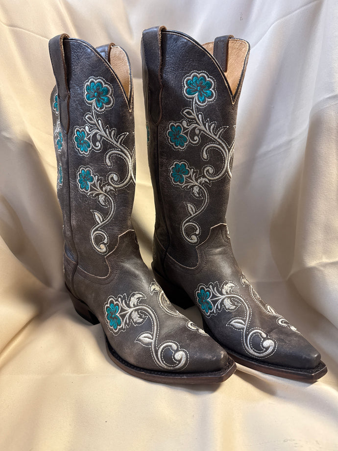 Womens Western Cowgirl Cowboy Boots, Florence Heritage Square Snip Toe by Silver Canyon, Embroidered Leather