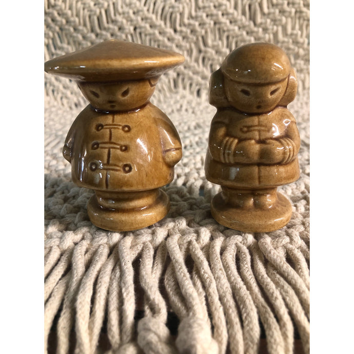 Vintage 1950s Asian Man and Woman Brown Porcelain Salt & Pepper Shakers