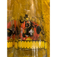 Load image into Gallery viewer, Vintage Warner Bros. Bugs Bunny Glass
