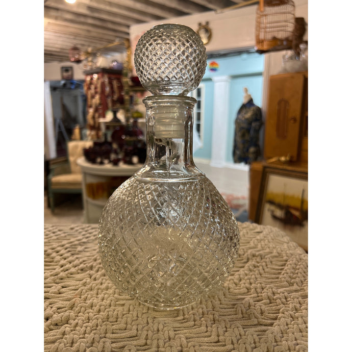 Glass Rounded Diamond Cut Decanter