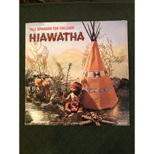 Load image into Gallery viewer, 1967 Tale Spinners Hiawatha United Artists Vinyl Album Record LP

