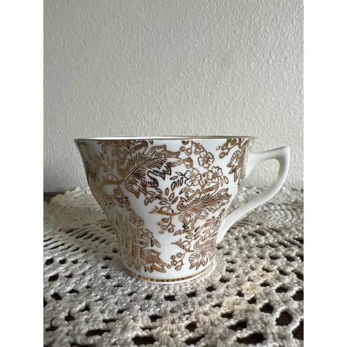 1940s Colclough Gold Chinz Filigree Bone China Teacup Made in England