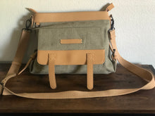 Load image into Gallery viewer, Vintage Sherpani Willow Fern Cross Body Bag
