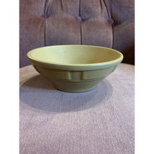 Load image into Gallery viewer, 1960s Frankoma 4pc Desert Sand Wagon Wheel Bowls
