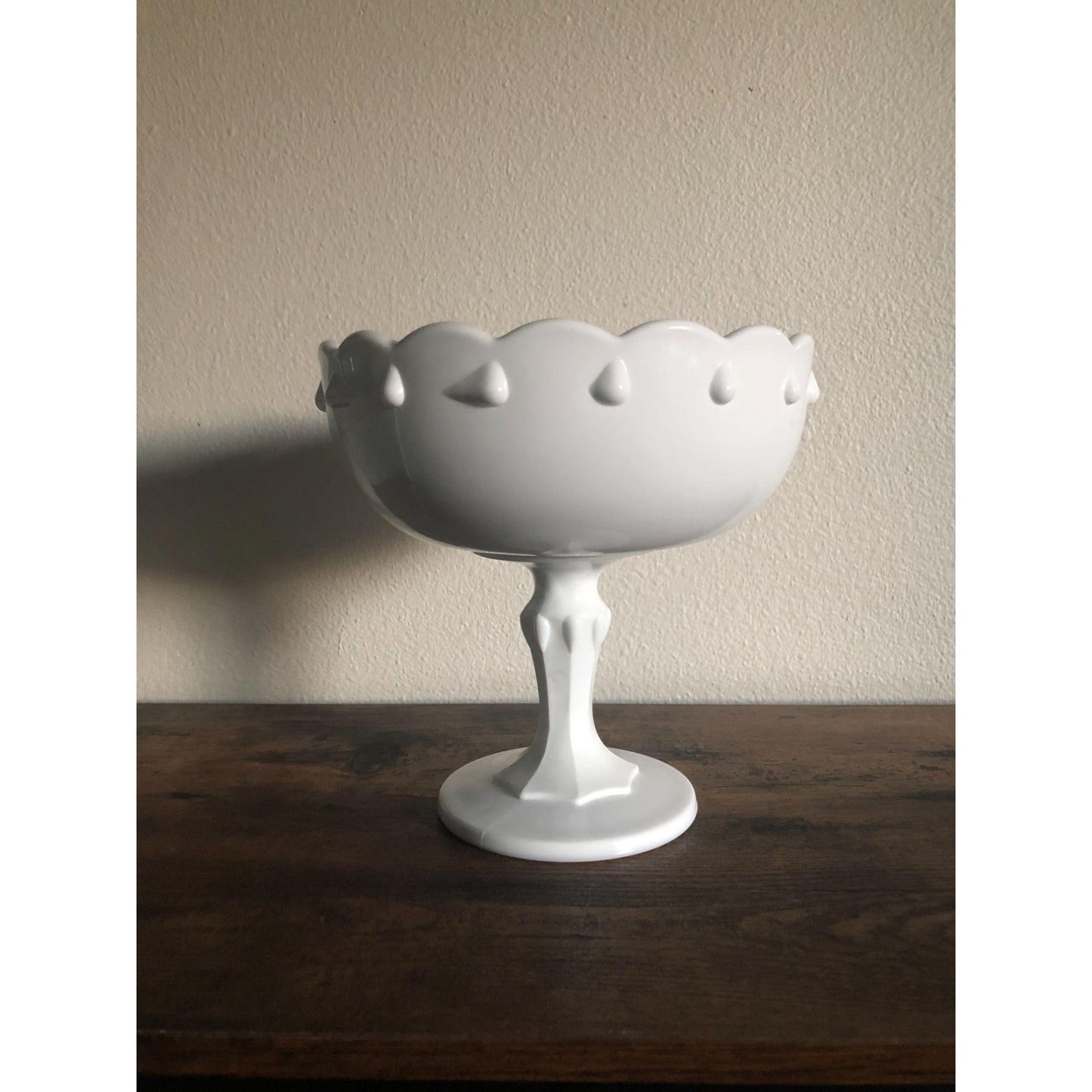 Vintage 1970s Indiana Glass Milk Glass Pedestal Bowl Teardrop Pattern, 1950s Centerpiece Bowl, Collectible Glass