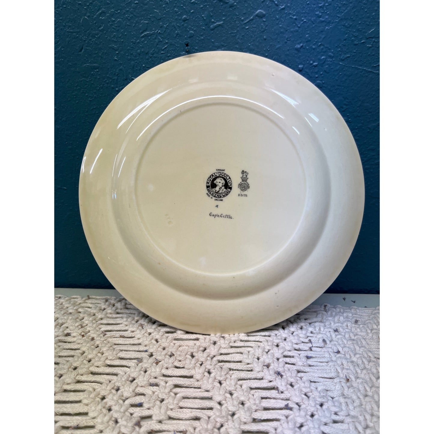 1910s Royal Doulton Dickens-Ware D5175 Series Dinner Plate Capn Cuttle 10.5"