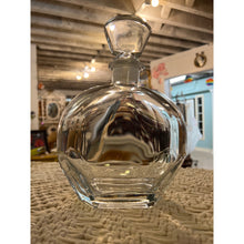 Load image into Gallery viewer, Glass Rounded Clear Smooth Decanter
