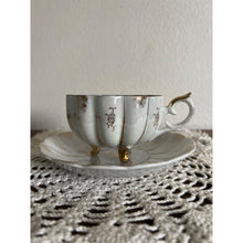 Load image into Gallery viewer, 1950s Royal Sealy Lustreware Iridescent Tea Cup and Saucer Pearl and Gold, Made in Japan

