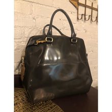 Load image into Gallery viewer, Grey Made In Italy IACUCCI Handbag
