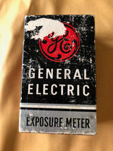 Load image into Gallery viewer, Vintage 1940s General Electric DW-48 Exposure Meter, Light Meter or Dark Room Meter
