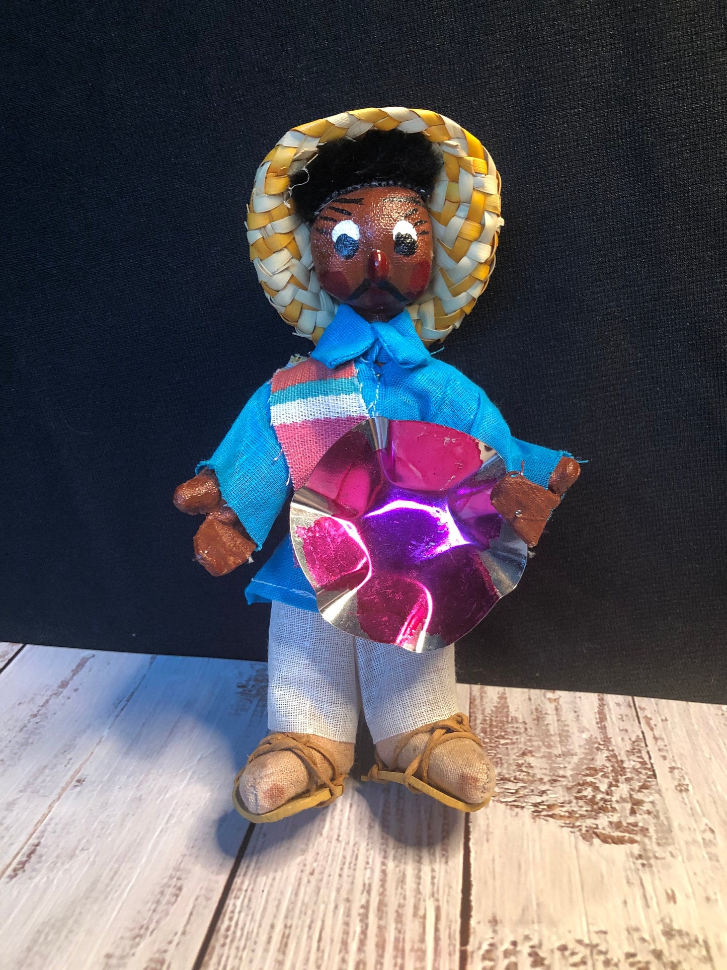 Vintage Mexico Souvenir Oil Cloth Dolls, Mexican Folk Art Doll Set with Straw Sombreros, Spanish Man & Woman Cultural Dolls, Unique Couple