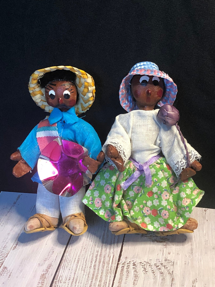 Vintage Mexico Souvenir Oil Cloth Dolls, Mexican Folk Art Doll Set with Straw Sombreros, Spanish Man & Woman Cultural Dolls, Unique Couple