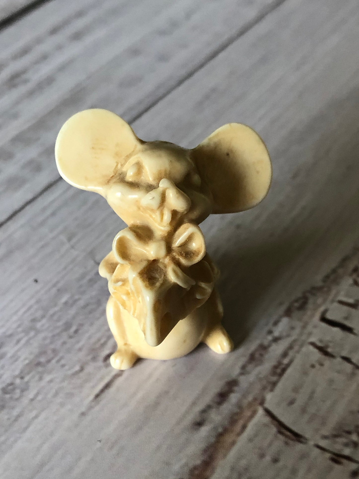 Miniature Aged Off-White Big Eared Mouse with Swiss Cheese in a Bow Figurine, Itty Bitty Mouse with Cheese, Tiny Mouse and Cheese