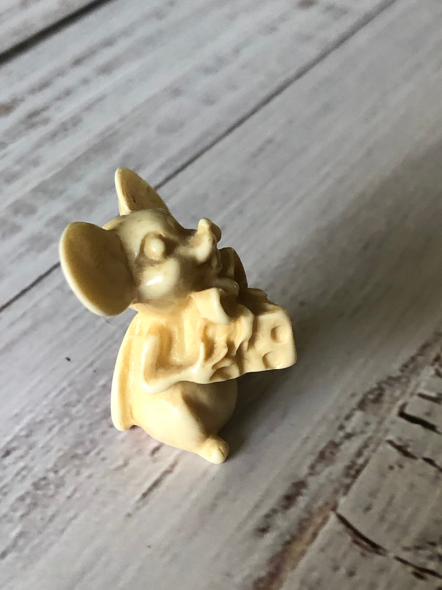Miniature Aged Off-White Big Eared Mouse with Swiss Cheese in a Bow Figurine, Itty Bitty Mouse with Cheese, Tiny Mouse and Cheese