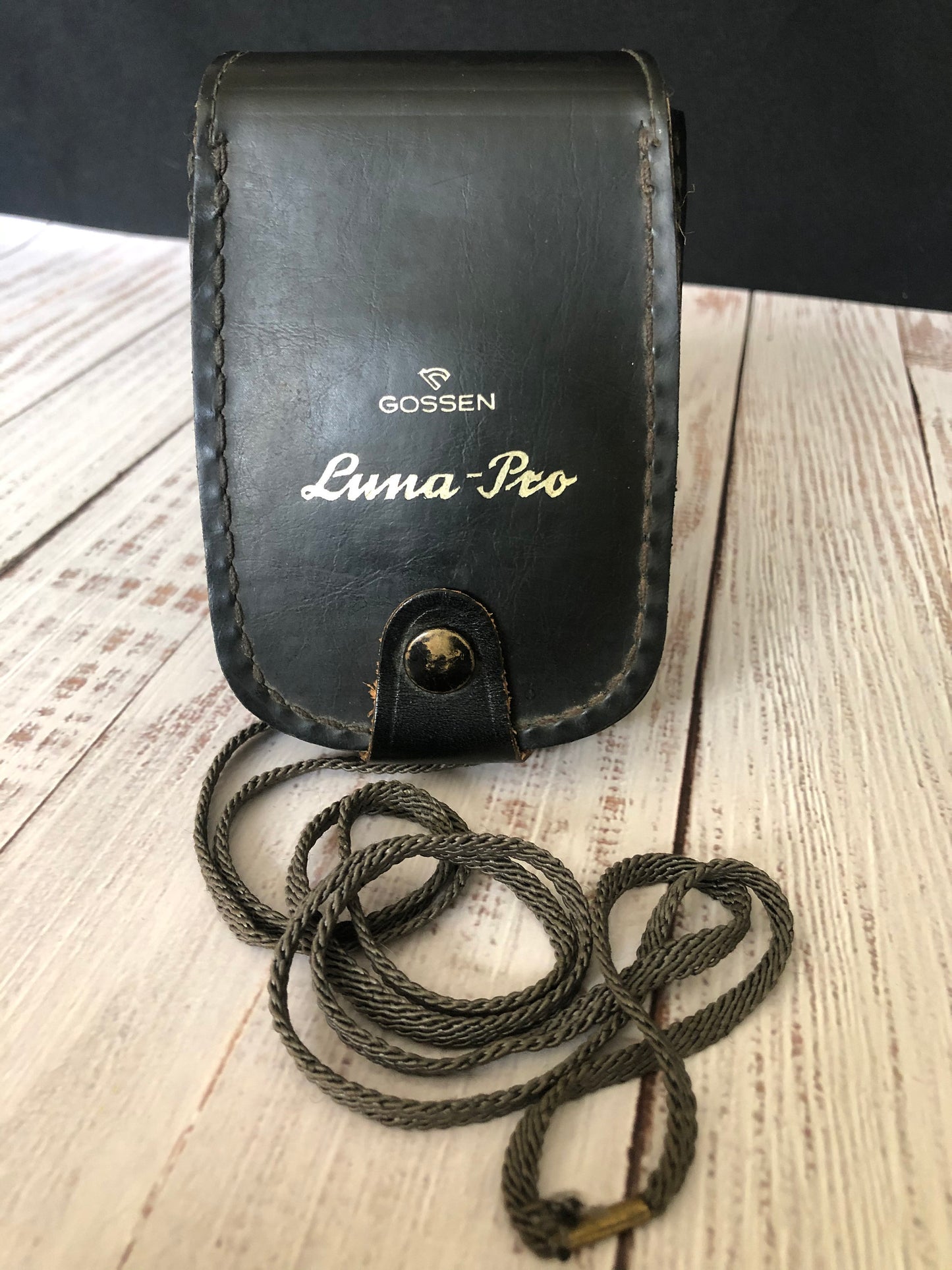 1970s Gossen Luna Professional Black Model in Original Genuine Leather Red Velvet Case, Made in Germany